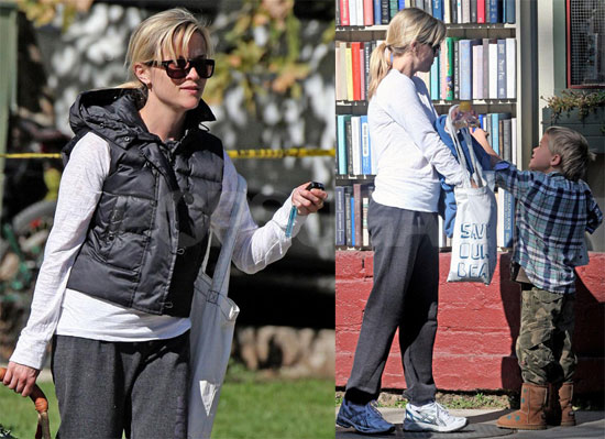 Photos of Reese Witherspoon in Ojai California 2009-11-16 10:27:05