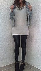 Look of the Day: Liquid Legs Look of the Day: Liquid Legs