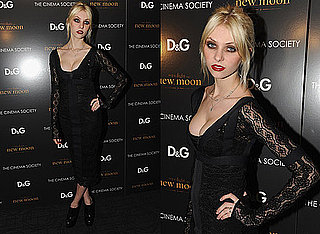 Photos of Taylor Momsen on the Red Carpet at the New Moon Premiere in New York