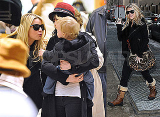 Photos of Jessica Simpson, Ashlee Simpson, Pete Wentz, Bronx Wentz, Tina Simpson, and Joe Simpson Shopping in NYC