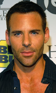 Tips From Celebrity Makeup Artist Scott Barnes