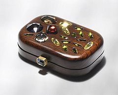 Trend Alert: Woodsy Accessories Trend Alert: Woodsy Accessories