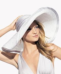 Kokin Oversized Metallic Hat: Love It or Hate It? Kokin Oversized Metallic Hat: Love It or Hate It?