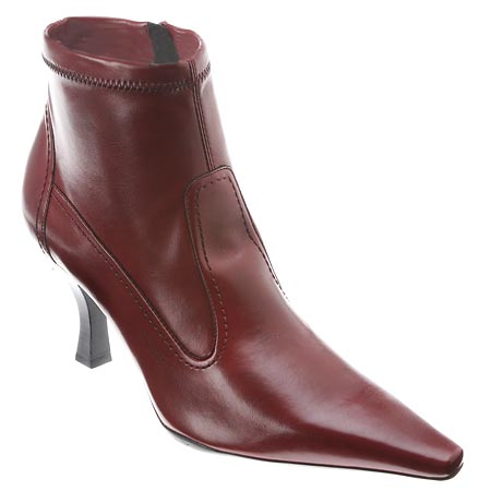 Online Sale Alert: 25% Off At Onlineshoes.com