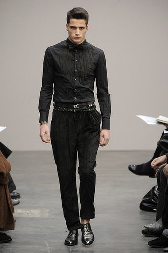 Milan: Gaetano Navarra Men's Fall 2009 Milan: Gaetano Navarra Men's Fall 2009