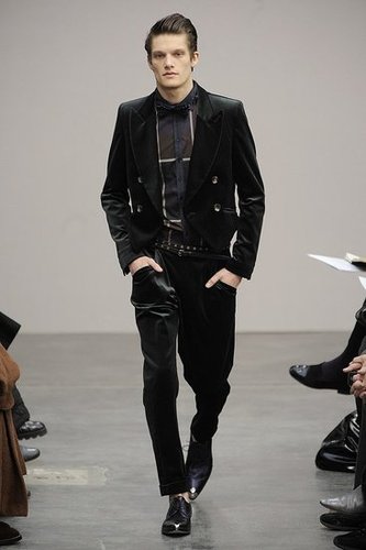 Milan: Gaetano Navarra Men's Fall 2009 Milan: Gaetano Navarra Men's Fall 2009