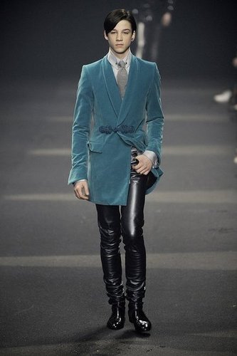 Paris: Thierry Mugler Homme Fall 2009