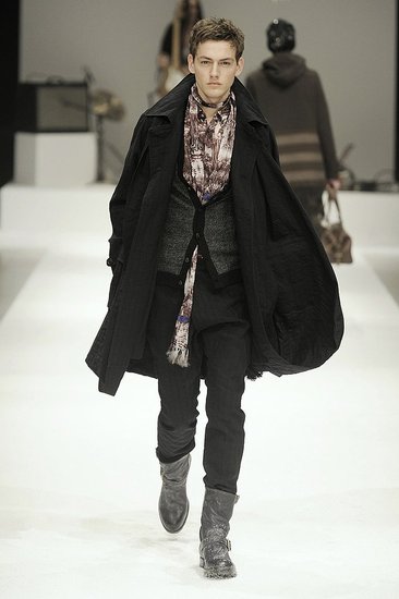 Paris: Miharayasuhiro Men's Fall 2009 Paris: Miharayasuhiro Men's Fall 2009
