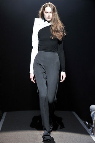 Maison Martin Margiela Fall 2009: Doing Well, Head in the Clouds Maison Martin Margiela Fall 2009: Doing Well, Head in the Clouds