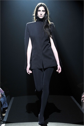 Maison Martin Margiela Fall 2009: Doing Well, Head in the Clouds Maison Martin Margiela Fall 2009: Doing Well, Head in the Clouds