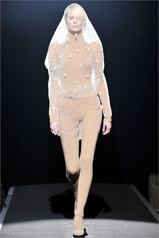 Maison Martin Margiela Fall 2009: Doing Well, Head in the Clouds Maison Martin Margiela Fall 2009: Doing Well, Head in the Clouds