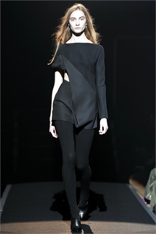 Maison Martin Margiela Fall 2009: Doing Well, Head in the Clouds Maison Martin Margiela Fall 2009: Doing Well, Head in the Clouds