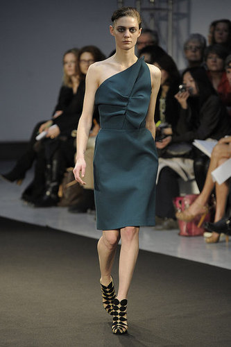 RM by Roland Mouret Fall 2009: "The Work of a Local Dressmaker" RM by Roland Mouret Fall 2009: "The Work of a Local Dressmaker"