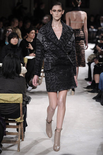 Miu Miu Fall 2009: A Sultry Riff on the Bourgeois Miu Miu Fall 2009: A Sultry Riff on the Bourgeois
