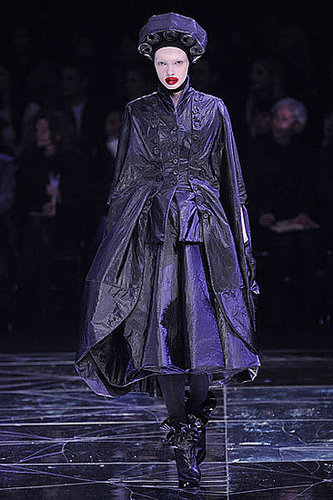 Alexander McQueen Fall 2009: A Twisted Fantasy Alexander McQueen Fall 2009: A Twisted Fantasy
