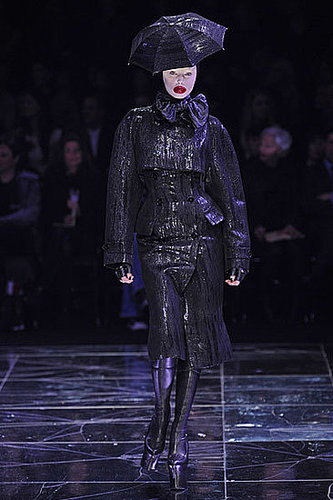 Alexander McQueen Fall 2009: A Twisted Fantasy Alexander McQueen Fall 2009: A Twisted Fantasy