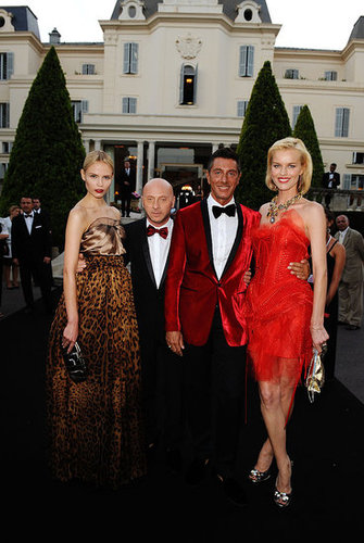 Natasha Poly, Domenico Dolce, Stefano Gabbana, Eva Herzigova
Natasha Poly, Domenico Dolce, Stefano Gabbana, Eva Herzigova