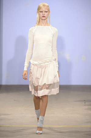 A Softer Side of Jonathan Saunders for Spring 2010 A Softer Side of Jonathan Saunders for Spring 2010
