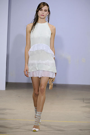 A Softer Side of Jonathan Saunders for Spring 2010 A Softer Side of Jonathan Saunders for Spring 2010