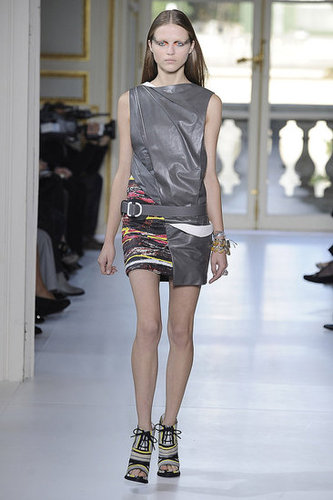 Balenciaga Aims to Go Thorougly Modern for Spring 2010 Balenciaga Aims to Go Thorougly Modern for Spring 2010