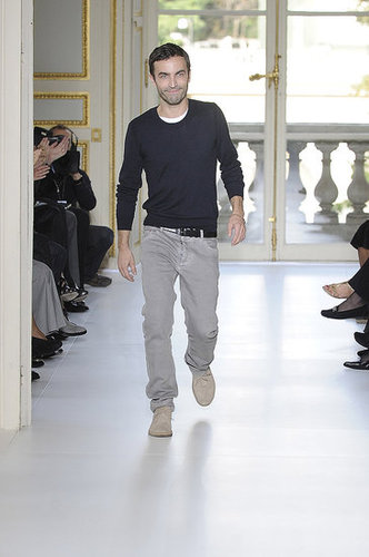 Balenciaga Aims to Go Thorougly Modern for Spring 2010 Balenciaga Aims to Go Thorougly Modern for Spring 2010