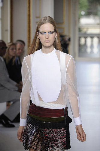 Balenciaga Aims to Go Thorougly Modern for Spring 2010 Balenciaga Aims to Go Thorougly Modern for Spring 2010