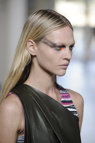 Balenciaga Aims to Go Thorougly Modern for Spring 2010 Balenciaga Aims to Go Thorougly Modern for Spring 2010
