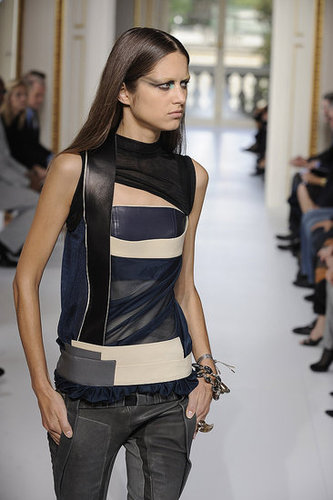 Balenciaga Aims to Go Thorougly Modern for Spring 2010 Balenciaga Aims to Go Thorougly Modern for Spring 2010