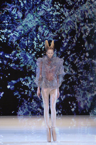 Alexander McQueen Shows Holographic Alien Beauties for Spring 2010 Alexander McQueen Shows Holographic Alien Beauties for Spring 2010