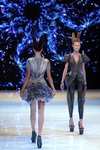 Alexander McQueen Shows Holographic Alien Beauties for Spring 2010 Alexander McQueen Shows Holographic Alien Beauties for Spring 2010