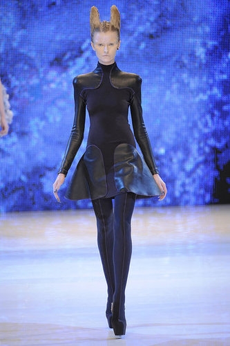 Alexander McQueen Shows Holographic Alien Beauties for Spring 2010 Alexander McQueen Shows Holographic Alien Beauties for Spring 2010
