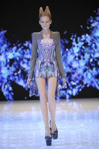 Alexander McQueen Shows Holographic Alien Beauties for Spring 2010 Alexander McQueen Shows Holographic Alien Beauties for Spring 2010