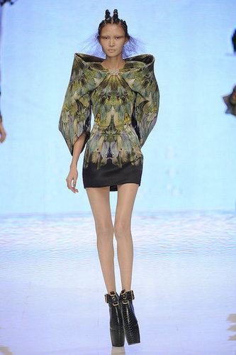 Alexander McQueen Shows Holographic Alien Beauties for Spring 2010 Alexander McQueen Shows Holographic Alien Beauties for Spring 2010