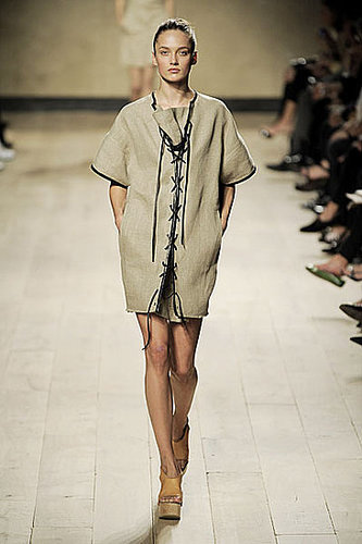 Pheobe Philo's First Celine Runway Collection for Spring 2010: The Reviews Are In Pheobe Philo's First Celine Runway Collection for Spring 2010: The Reviews Are In