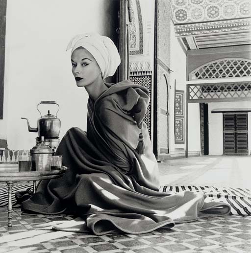 Woman in Moroccan Palace (Lisa Fonssagrives-Penn), Marrakech, 1951
Woman in Moroccan Palace (Lisa Fonssagrives-Penn), Marrakech, 1951