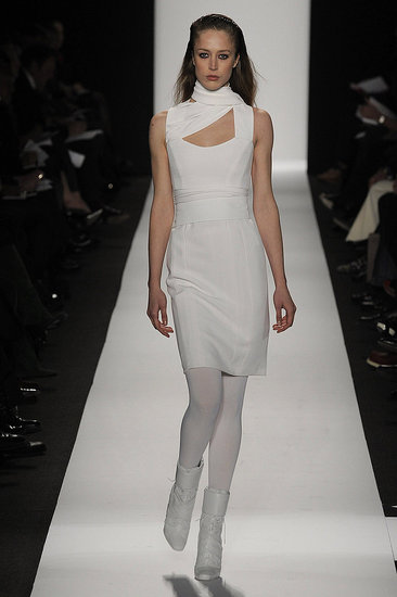 New York Fashion Week: Narciso Rodriguez Fall 2009 Video New York Fashion Week: Narciso Rodriguez Fall 2009 Video