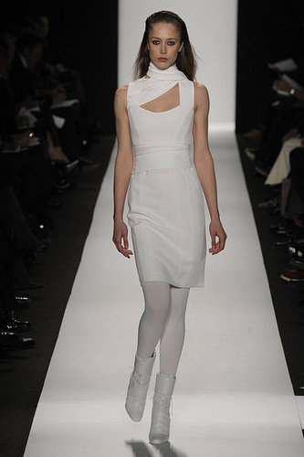 New York Fashion Week: Narciso Rodriguez Fall 2009 Video New York Fashion Week: Narciso Rodriguez Fall 2009 Video