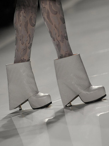 Milan Fashion Week: Mila Schon Fall 2009 Milan Fashion Week: Mila Schon Fall 2009