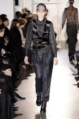 Paris Fashion Week: Kris Van Assche Fall 2009 Paris Fashion Week: Kris Van Assche Fall 2009