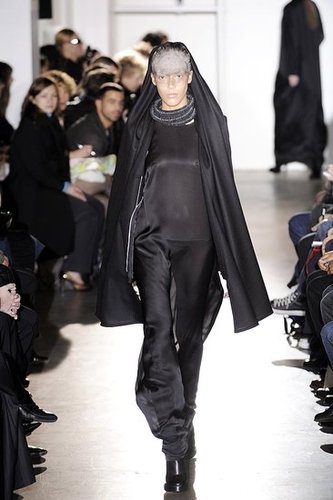 Paris Fashion Week: Kris Van Assche Fall 2009 Paris Fashion Week: Kris Van Assche Fall 2009