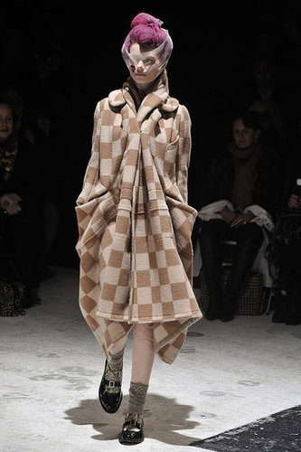 Paris Fashion Week: Comme des Garcons Fall 2009 Paris Fashion Week: Comme des Garcons Fall 2009