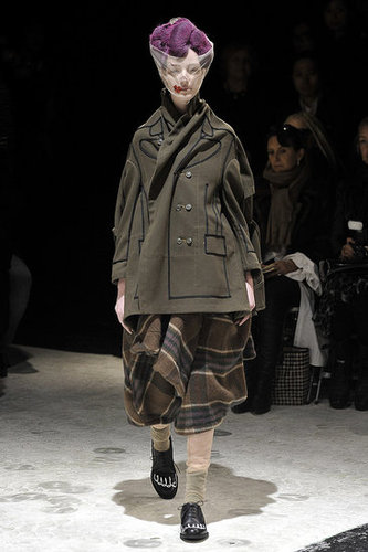 Paris Fashion Week: Comme des Garcons Fall 2009 Paris Fashion Week: Comme des Garcons Fall 2009