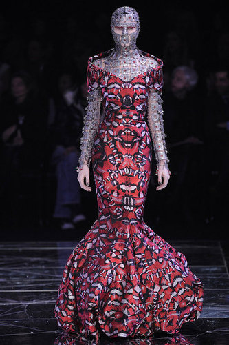 Paris Fashion Week: Alexander McQueen Fall 2009 Paris Fashion Week: Alexander McQueen Fall 2009