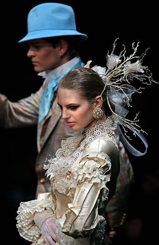 Russia Fashion Week: Slava Zaitsev Fall 2009 Russia Fashion Week: Slava Zaitsev Fall 2009