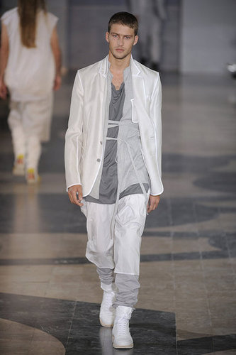 Paris: Kris Van Assche Men's Spring 2010 Paris: Kris Van Assche Men's Spring 2010
