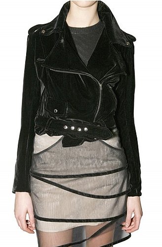 A classic jacket in a very fresh shade. A classic jacket in a very fresh shade.