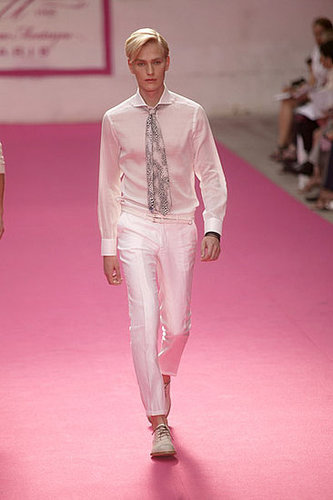 Paris: Emanuel Ungaro Men's Spring 2010 Paris: Emanuel Ungaro Men's Spring 2010