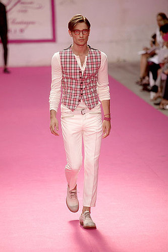 Paris: Emanuel Ungaro Men's Spring 2010 Paris: Emanuel Ungaro Men's Spring 2010