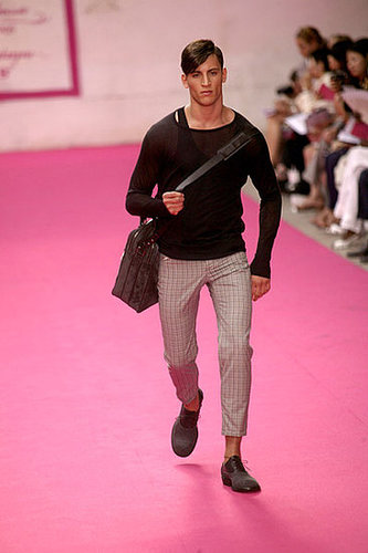 Paris: Emanuel Ungaro Men's Spring 2010 Paris: Emanuel Ungaro Men's Spring 2010