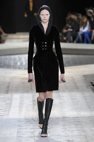 Givenchy Fall 2009 Haute Couture Givenchy Fall 2009 Haute Couture